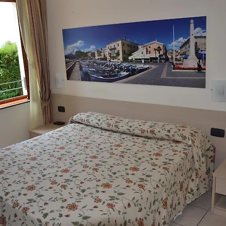 Locanda Le Palafitte בית הארחה